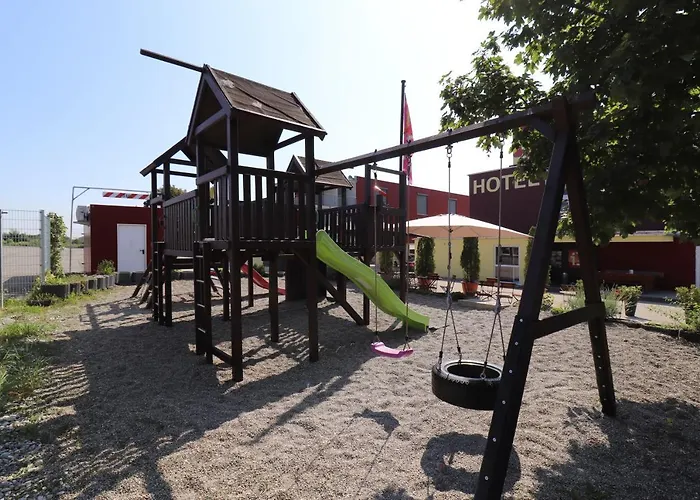 Hotell Iq-hotel Langenau